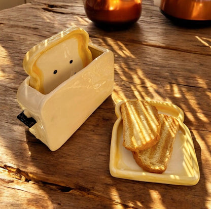 Tost Makinesi ve Ekmekler 3’lü Set