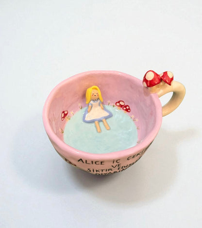 Alice S*ktir Edişler Diyarında Mug