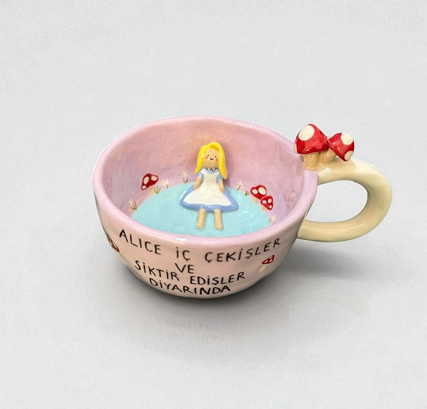 Alice S*ktir Edişler Diyarında Mug
