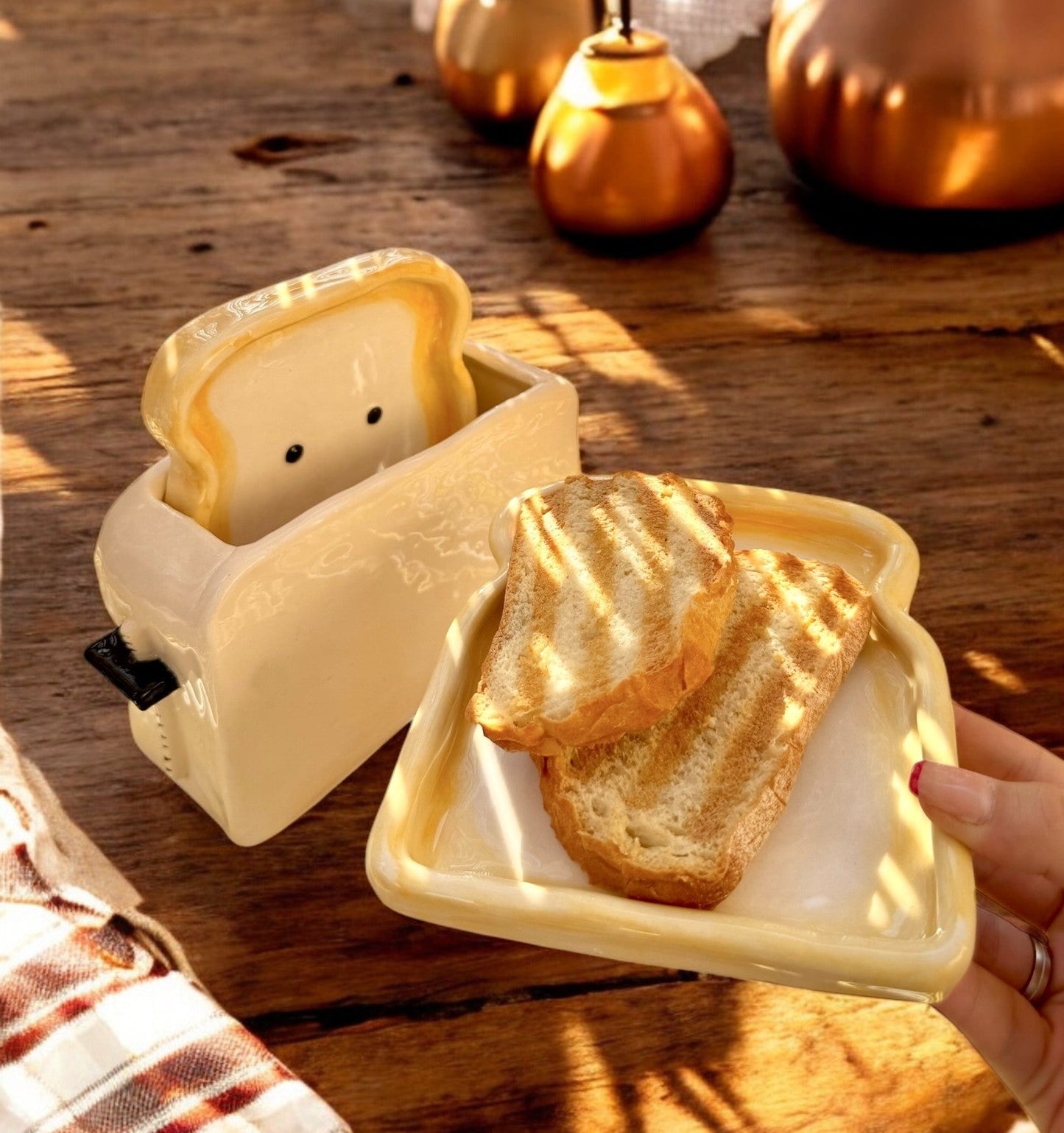 Tost Makinesi ve Ekmekler 3’lü Set